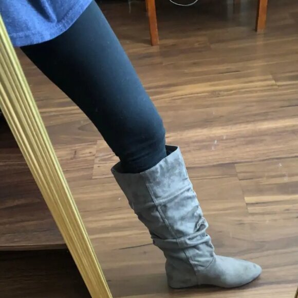 JustFab Dana Hidden Wedge Scrunch Boot Gray 8 - Picture 1 of 5